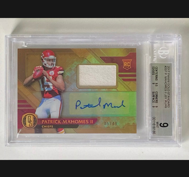 2017 Patrick Mahomes Panini Gold Standard Rookie Card